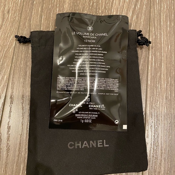 Chanel Mascara - Picture 2 of 4